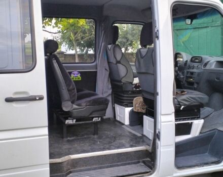 Белый Мерседес Sprinter, объемом двигателя 2.2 л и пробегом 290 тыс. км за 7700 $, фото 7 на Automoto.ua