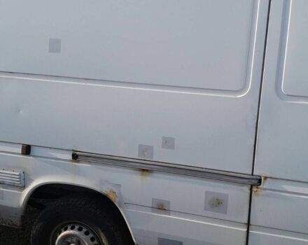 Белый Мерседес Sprinter, объемом двигателя 0 л и пробегом 430 тыс. км за 6000 $, фото 5 на Automoto.ua