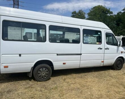 Белый Мерседес Sprinter, объемом двигателя 0 л и пробегом 350 тыс. км за 8489 $, фото 5 на Automoto.ua