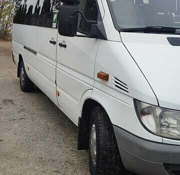 Білий Мерседес Sprinter, об'ємом двигуна 2.1 л та пробігом 500 тис. км за 12000 $, фото 5 на Automoto.ua