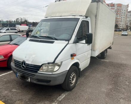 Белый Мерседес Sprinter, объемом двигателя 0.27 л и пробегом 500 тыс. км за 8700 $, фото 4 на Automoto.ua