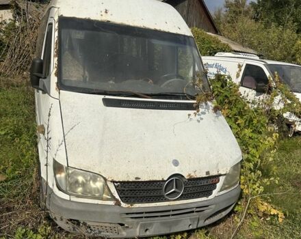 Білий Мерседес Sprinter, об'ємом двигуна 2.2 л та пробігом 320 тис. км за 3500 $, фото 1 на Automoto.ua
