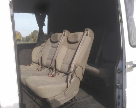 Белый Мерседес Sprinter, объемом двигателя 2.2 л и пробегом 350 тыс. км за 6400 $, фото 4 на Automoto.ua