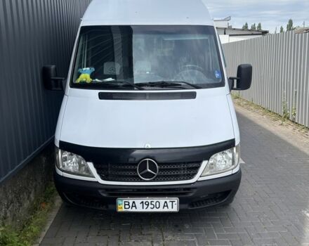 Белый Мерседес Sprinter, объемом двигателя 2.1 л и пробегом 394 тыс. км за 9300 $, фото 1 на Automoto.ua