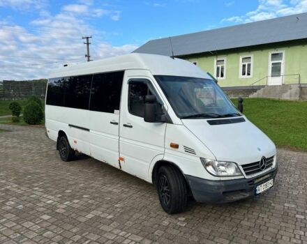Белый Мерседес Sprinter, объемом двигателя 2.7 л и пробегом 200 тыс. км за 7800 $, фото 2 на Automoto.ua