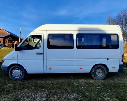 Белый Мерседес Sprinter, объемом двигателя 2.1 л и пробегом 450 тыс. км за 8599 $, фото 4 на Automoto.ua