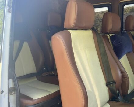 Белый Мерседес Sprinter, объемом двигателя 2.2 л и пробегом 850 тыс. км за 9700 $, фото 10 на Automoto.ua