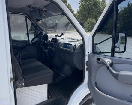 Белый Мерседес Sprinter, объемом двигателя 2.1 л и пробегом 500 тыс. км за 9800 $, фото 7 на Automoto.ua