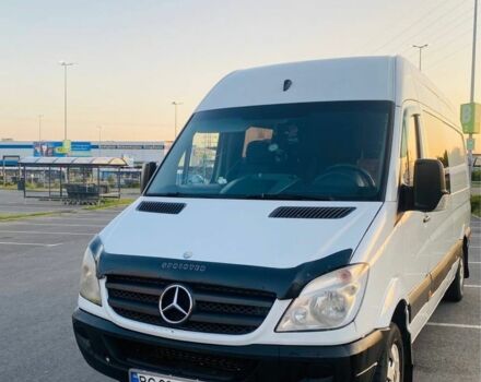 Белый Мерседес Sprinter, объемом двигателя 2.1 л и пробегом 500 тыс. км за 9500 $, фото 1 на Automoto.ua