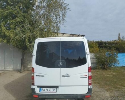 Белый Мерседес Sprinter, объемом двигателя 2.1 л и пробегом 340 тыс. км за 11100 $, фото 1 на Automoto.ua