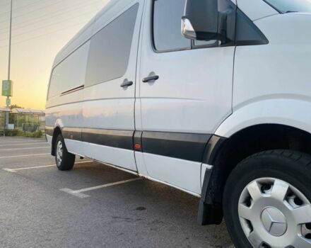 Белый Мерседес Sprinter, объемом двигателя 2.1 л и пробегом 500 тыс. км за 9500 $, фото 3 на Automoto.ua