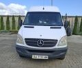 Белый Мерседес Sprinter, объемом двигателя 2.2 л и пробегом 401 тыс. км за 12000 $, фото 1 на Automoto.ua