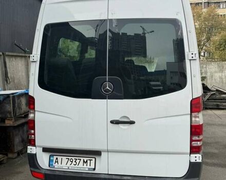 Мерседес Sprinter 2009 в Киеве на Automoto.ua Белый Мерседес Sprinter, объемом двигателя 2.14 л и пробегом 277 тыс. км за 28000 $, фото 6 на Automoto.ua