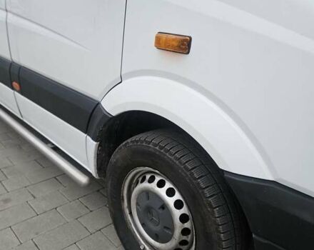 Белый Мерседес Sprinter, объемом двигателя 2.15 л и пробегом 238 тыс. км за 18000 $, фото 19 на Automoto.ua