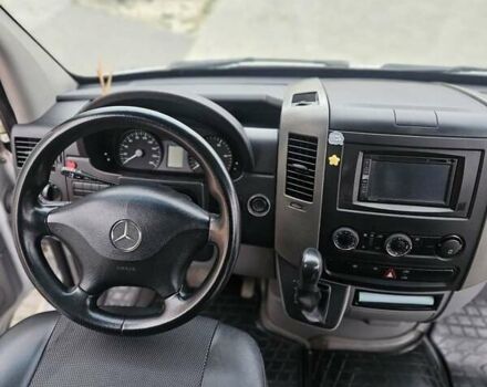 Белый Мерседес Sprinter, объемом двигателя 2.15 л и пробегом 238 тыс. км за 18000 $, фото 4 на Automoto.ua
