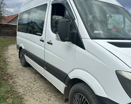 Белый Мерседес Sprinter, объемом двигателя 2.14 л и пробегом 499 тыс. км за 18700 $, фото 2 на Automoto.ua