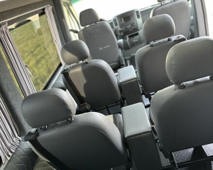 Белый Мерседес Sprinter, объемом двигателя 2.2 л и пробегом 312 тыс. км за 24000 $, фото 3 на Automoto.ua