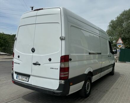Белый Мерседес Sprinter, объемом двигателя 2.1 л и пробегом 450 тыс. км за 13700 $, фото 3 на Automoto.ua