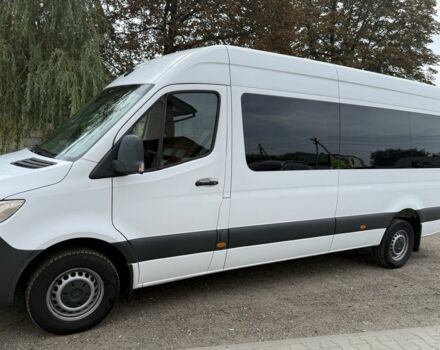 Белый Мерседес Sprinter, объемом двигателя 2.1 л и пробегом 236 тыс. км за 29389 $, фото 2 на Automoto.ua