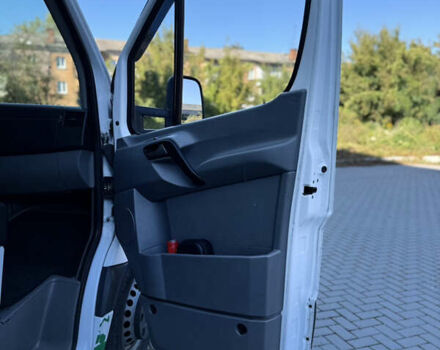 Белый Мерседес Sprinter, объемом двигателя 2.99 л и пробегом 426 тыс. км за 25800 $, фото 22 на Automoto.ua