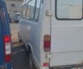 Белый Мерседес Sprinter, объемом двигателя 2.3 л и пробегом 300 тыс. км за 2800 $, фото 1 на Automoto.ua