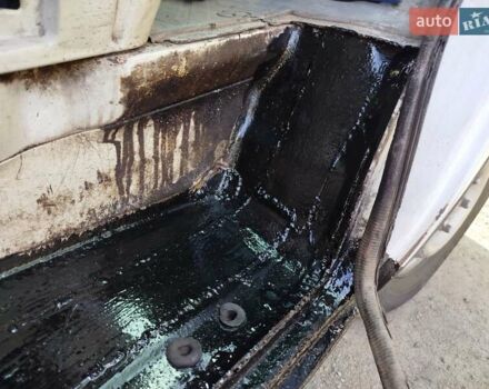 Белый Мерседес Sprinter, объемом двигателя 2.3 л и пробегом 620 тыс. км за 4800 $, фото 6 на Automoto.ua