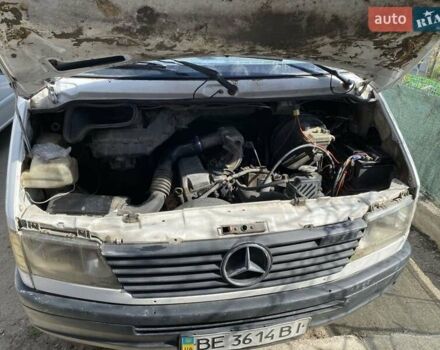 Белый Мерседес Sprinter, объемом двигателя 2.3 л и пробегом 600 тыс. км за 4800 $, фото 2 на Automoto.ua
