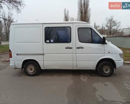 Белый Мерседес Sprinter, объемом двигателя 2.3 л и пробегом 500 тыс. км за 4900 $, фото 11 на Automoto.ua