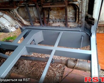 Білий Мерседес Sprinter, об'ємом двигуна 2.9 л та пробігом 0 тис. км за 4000 $, фото 1 на Automoto.ua