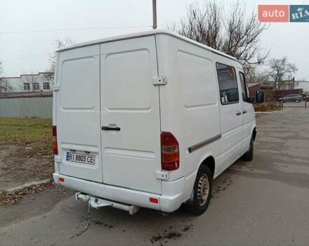 Белый Мерседес Sprinter, объемом двигателя 2.3 л и пробегом 500 тыс. км за 4900 $, фото 4 на Automoto.ua