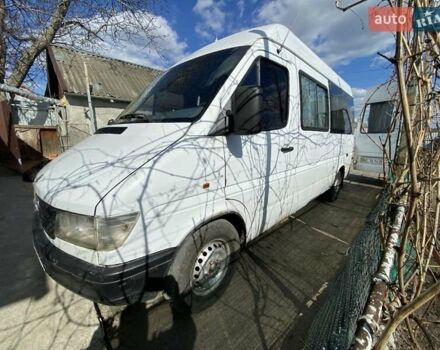 Белый Мерседес Sprinter, объемом двигателя 2.3 л и пробегом 600 тыс. км за 4800 $, фото 4 на Automoto.ua