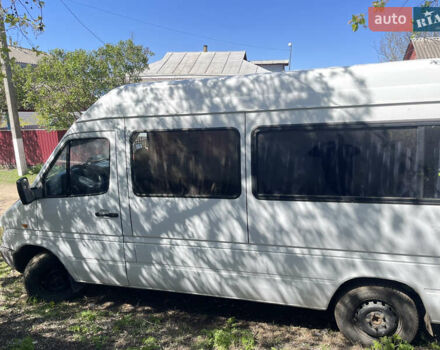 Мерседес Sprinter 1996 в Голованевске на Automoto.ua Белый Мерседес Sprinter, объемом двигателя 2.3 л и пробегом 312 тыс. км за 5100 $, фото 24 на Automoto.ua