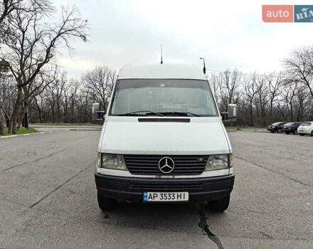 Белый Мерседес Sprinter, объемом двигателя 2.9 л и пробегом 300 тыс. км за 7000 $, фото 1 на Automoto.ua