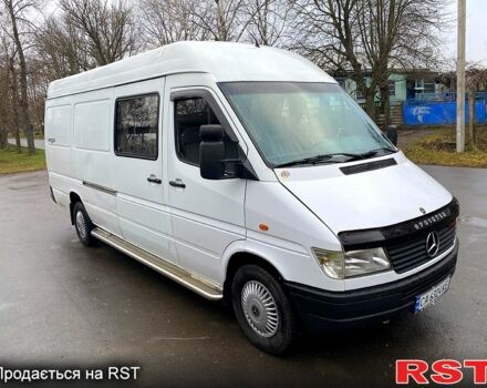 Белый Мерседес Sprinter, объемом двигателя 2.9 л и пробегом 425 тыс. км за 7000 $, фото 3 на Automoto.ua