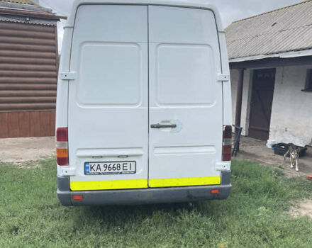 Мерседес Sprinter 1996 в Голованевске на Automoto.ua Белый Мерседес Sprinter, объемом двигателя 2.3 л и пробегом 312 тыс. км за 5100 $, фото 11 на Automoto.ua