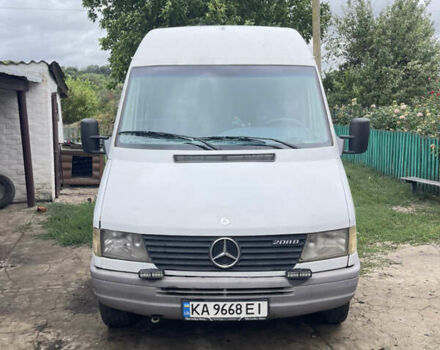 Мерседес Sprinter 1996 в Голованевске на Automoto.ua Белый Мерседес Sprinter, объемом двигателя 2.3 л и пробегом 312 тыс. км за 5100 $, фото 1 на Automoto.ua