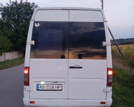 Белый Мерседес Sprinter, объемом двигателя 2.9 л и пробегом 681 тыс. км за 10000 $, фото 3 на Automoto.ua