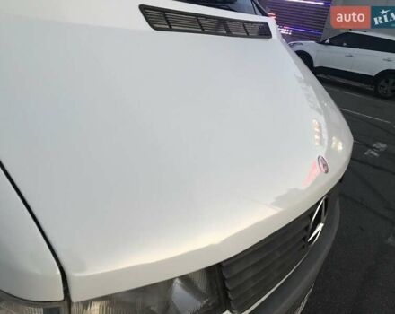 Білий Мерседес Sprinter, об'ємом двигуна 2.3 л та пробігом 160 тис. км за 5500 $, фото 1 на Automoto.ua