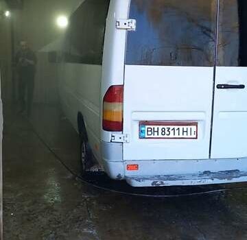 Білий Мерседес Sprinter, об'ємом двигуна 2.87 л та пробігом 800 тис. км за 6500 $, фото 1 на Automoto.ua