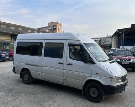 Белый Мерседес Sprinter, объемом двигателя 2.9 л и пробегом 200 тыс. км за 5500 $, фото 4 на Automoto.ua