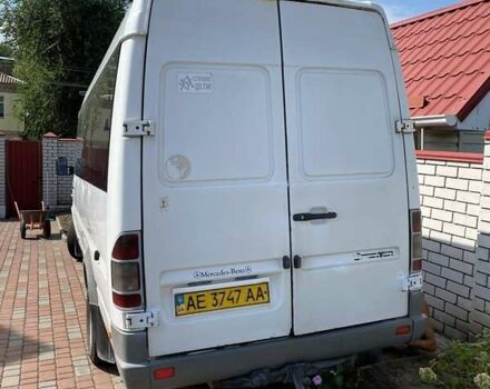 Белый Мерседес Sprinter, объемом двигателя 2.9 л и пробегом 300 тыс. км за 9500 $, фото 2 на Automoto.ua