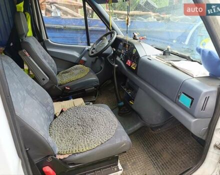 Белый Мерседес Sprinter, объемом двигателя 2.87 л и пробегом 600 тыс. км за 5750 $, фото 2 на Automoto.ua