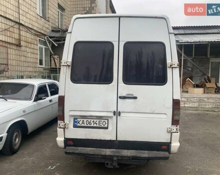 Белый Мерседес Sprinter, объемом двигателя 2.9 л и пробегом 950 тыс. км за 9500 $, фото 3 на Automoto.ua