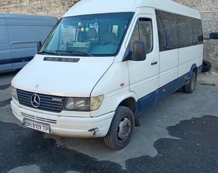 Белый Мерседес Sprinter, объемом двигателя 2.9 л и пробегом 320 тыс. км за 6400 $, фото 6 на Automoto.ua