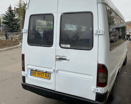 Белый Мерседес Sprinter, объемом двигателя 2.87 л и пробегом 300 тыс. км за 4500 $, фото 3 на Automoto.ua