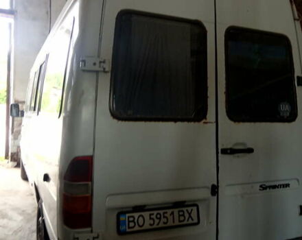 Белый Мерседес Sprinter, объемом двигателя 2.9 л и пробегом 350 тыс. км за 6000 $, фото 1 на Automoto.ua