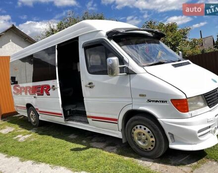 Белый Мерседес Sprinter, объемом двигателя 2.87 л и пробегом 350 тыс. км за 8000 $, фото 4 на Automoto.ua