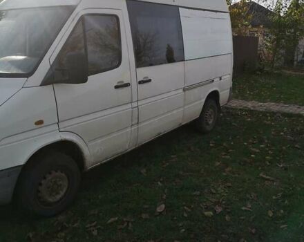 Белый Мерседес Sprinter, объемом двигателя 0 л и пробегом 560 тыс. км за 5000 $, фото 4 на Automoto.ua
