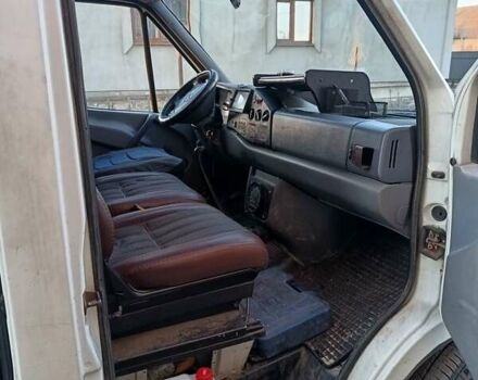 Белый Мерседес Sprinter, объемом двигателя 2.9 л и пробегом 350 тыс. км за 6200 $, фото 2 на Automoto.ua
