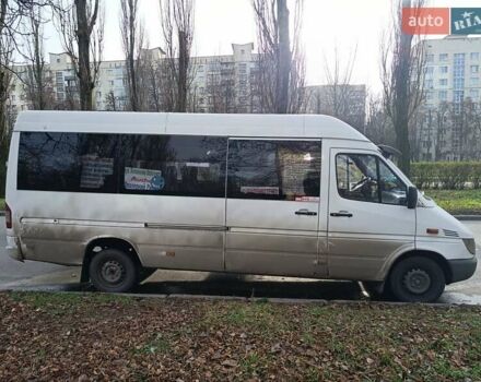 Белый Мерседес Sprinter, объемом двигателя 2.9 л и пробегом 397 тыс. км за 5800 $, фото 2 на Automoto.ua